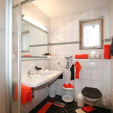 Διαμέρισμα Zangerle.5 *